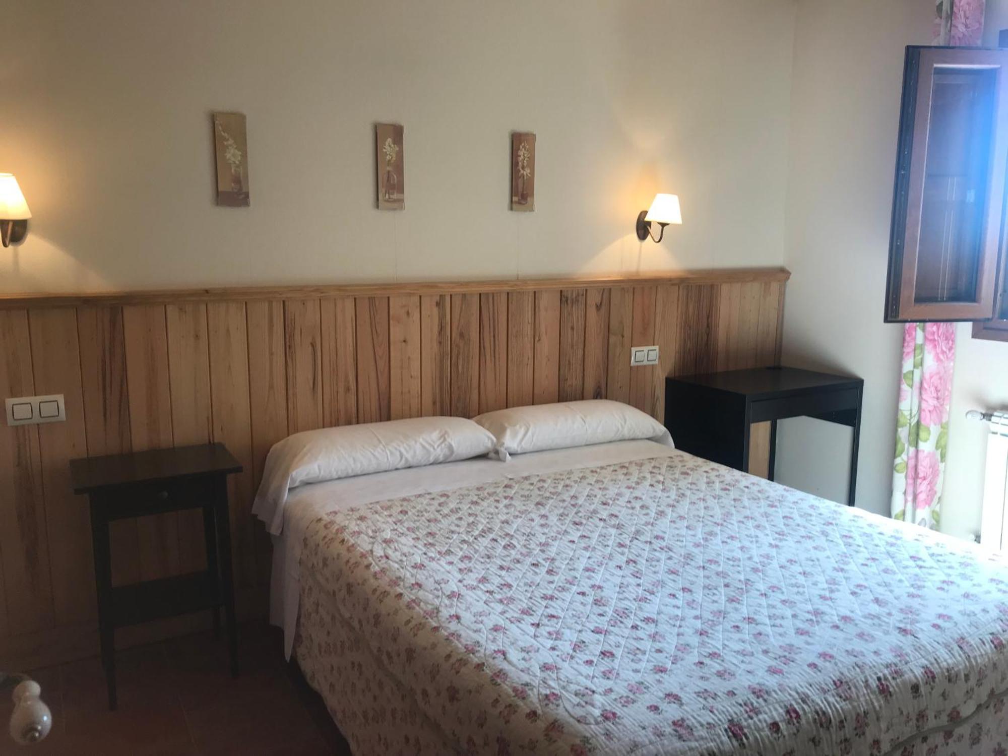 Apartamentos El Jardin Del Poeta Guijo de Granadilla Ngoại thất bức ảnh